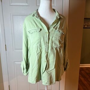 VELVET HEART Woman’s Large Green  Tencel W/ Adjustable Sleeves Button Top NWOT